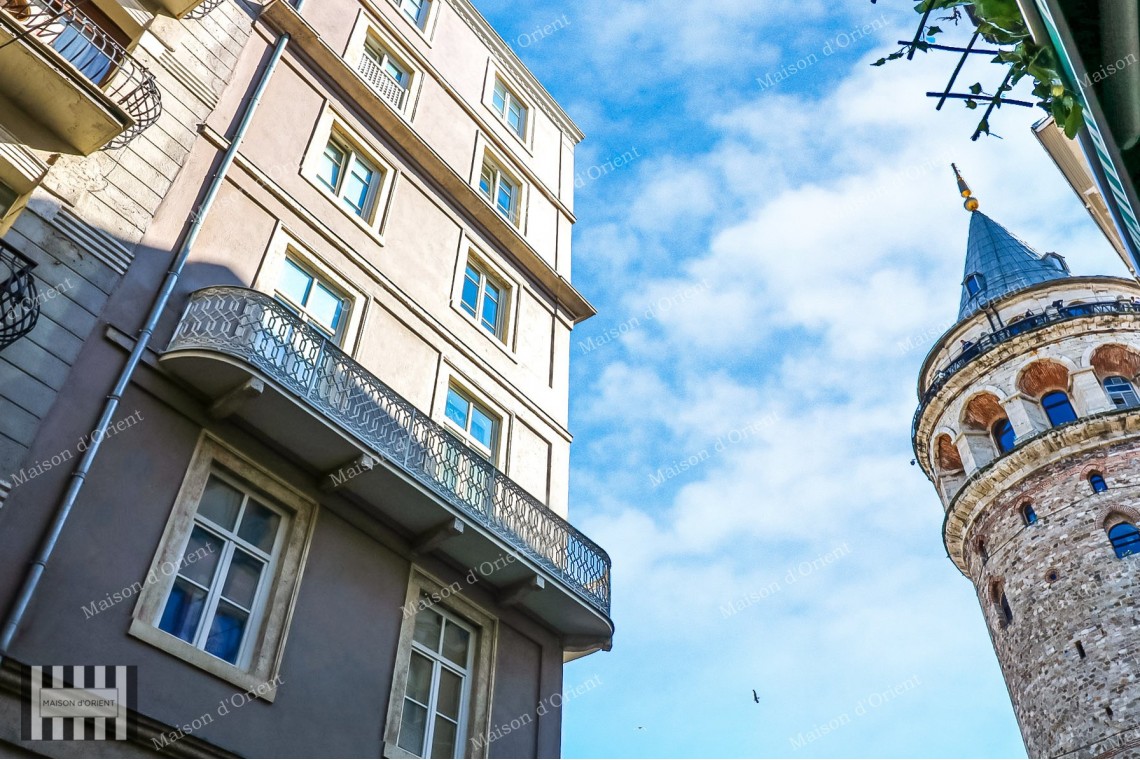 1+1 Flat for Sale in Historical Urgliavich Building in Galata