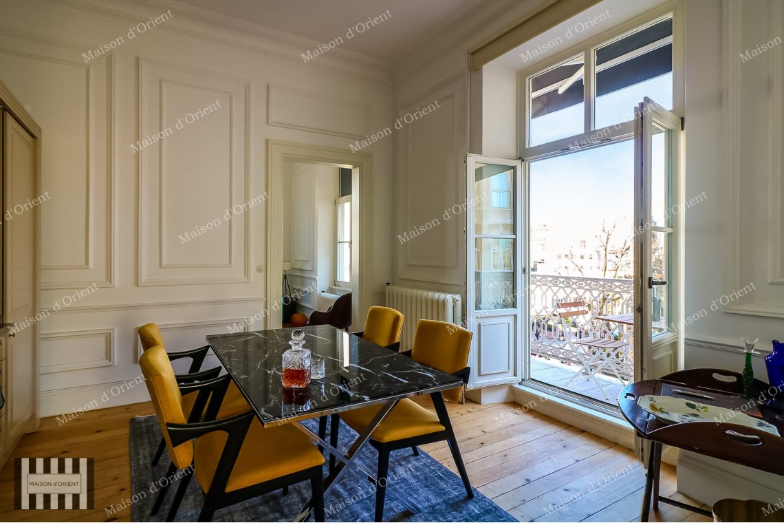 1+1 Flat for Sale in Historical Urgliavich Building in Galata