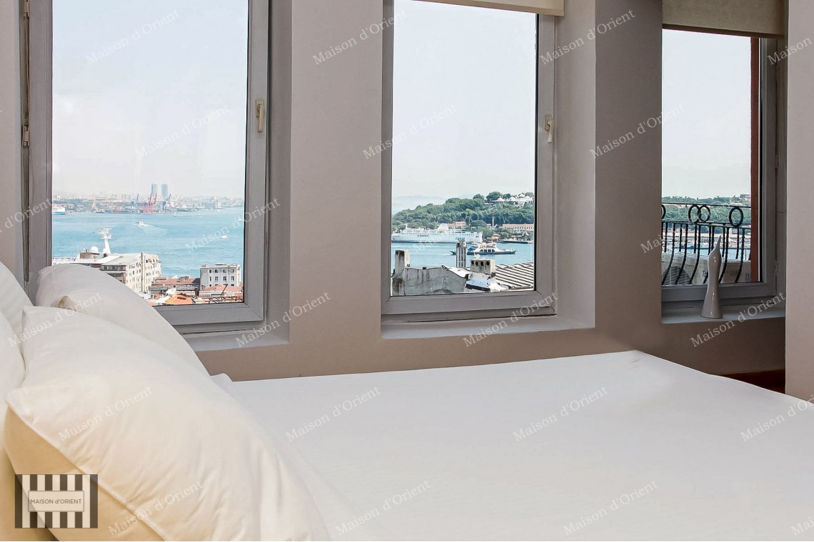 1+1 Furnished Rental Flat with Bosphorus View in Galata