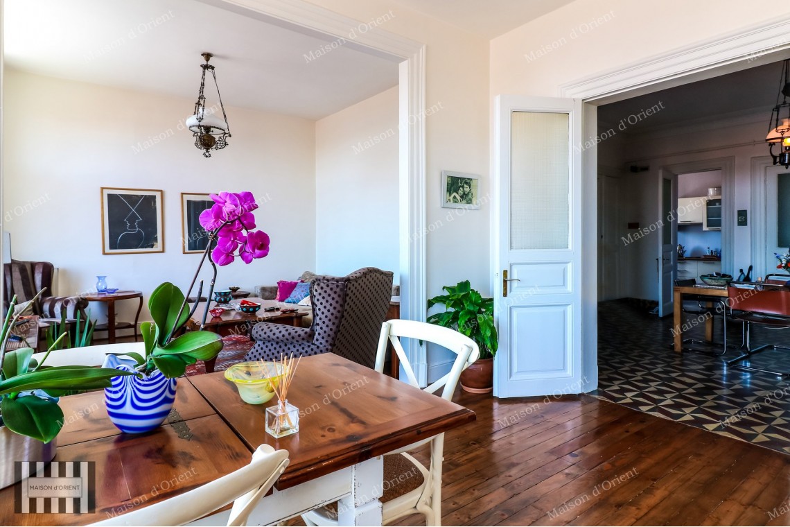  2+1 Rental Flat in Historical Building, Cihangir