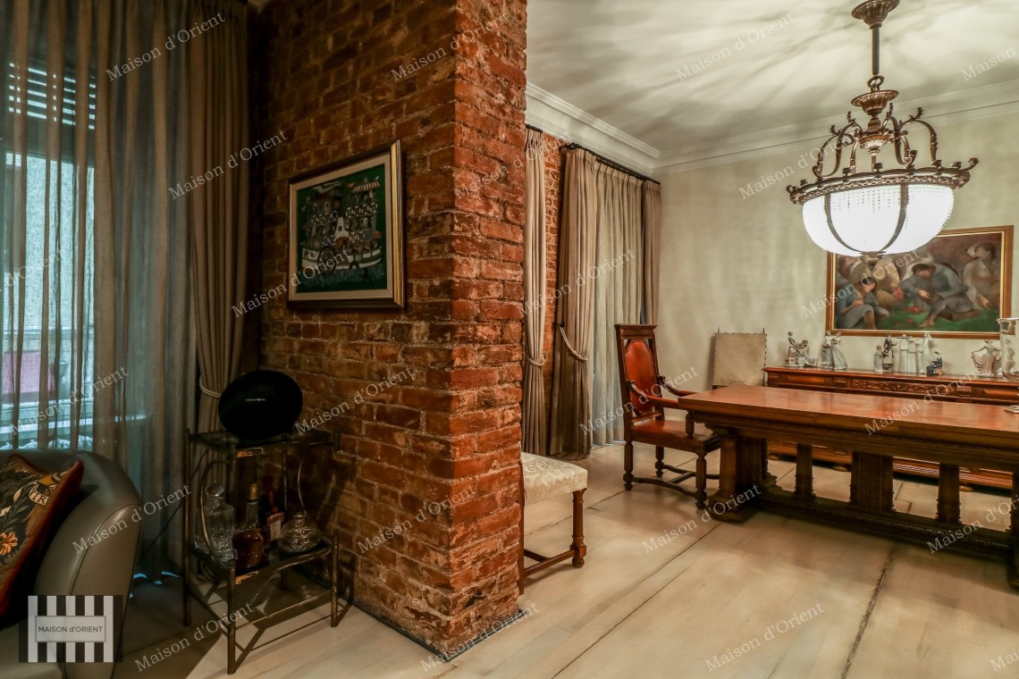 Tarihi Doğan Apartmanı'nda Satılık 3+1 Daire