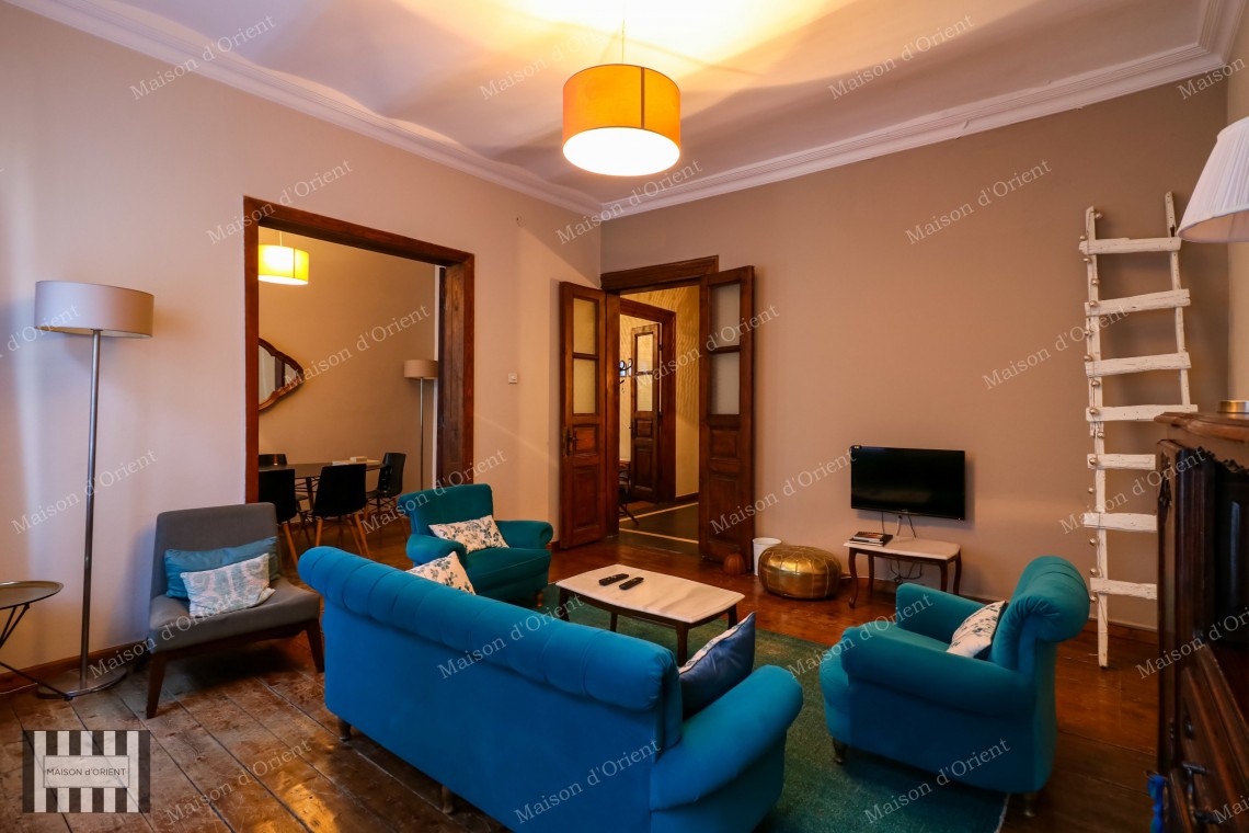 3+1 Flat for Rent in Historical Petraki Building, Galata