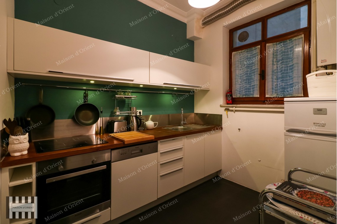 3+1 Flat for Rent in Historical Petraki Building, Galata