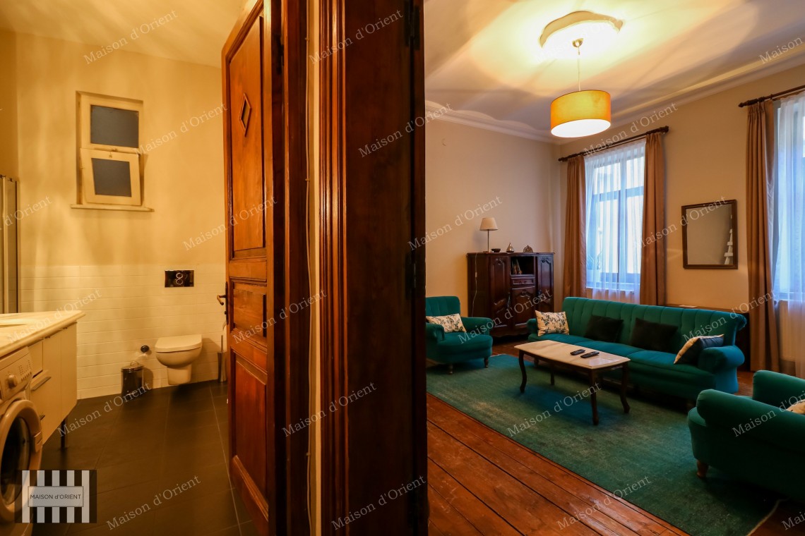 3+1 Flat for Rent in Historical Petraki Building, Galata