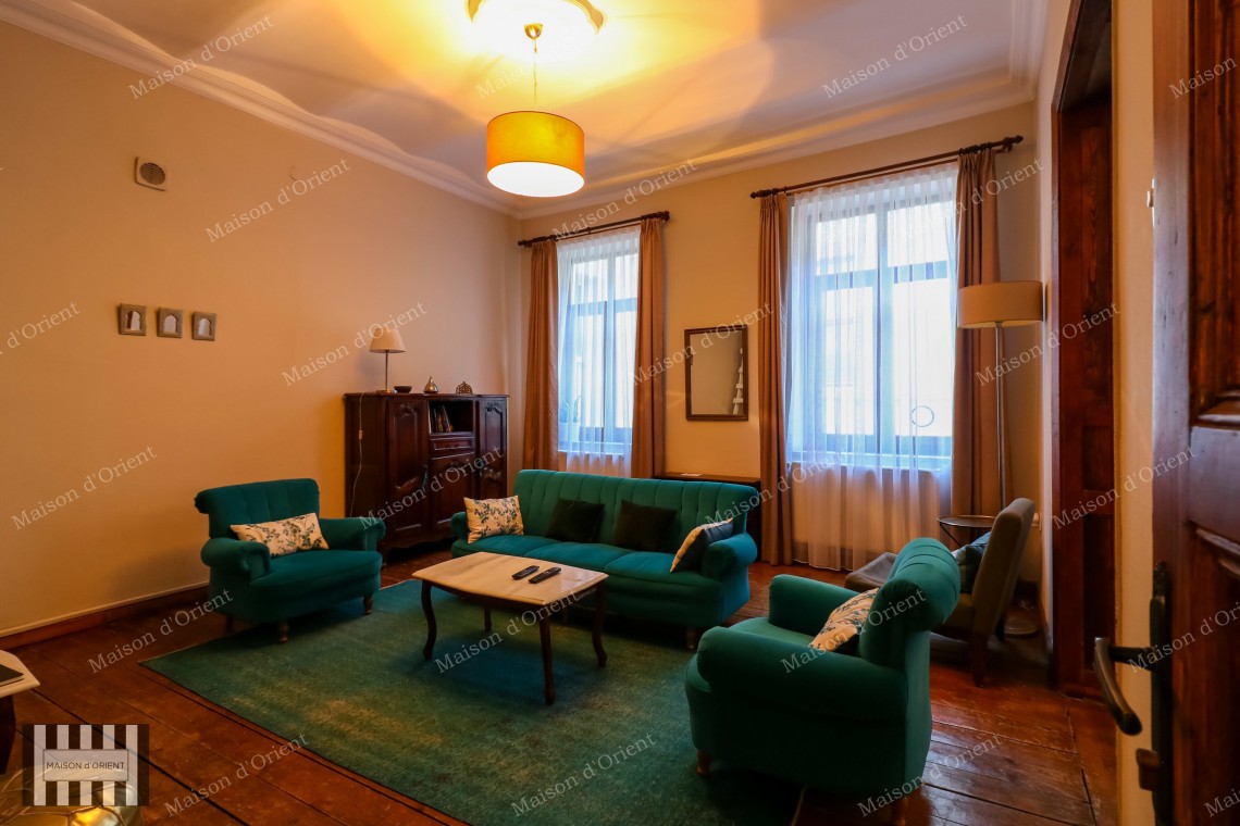 3+1 Flat for Rent in Historical Petraki Building, Galata