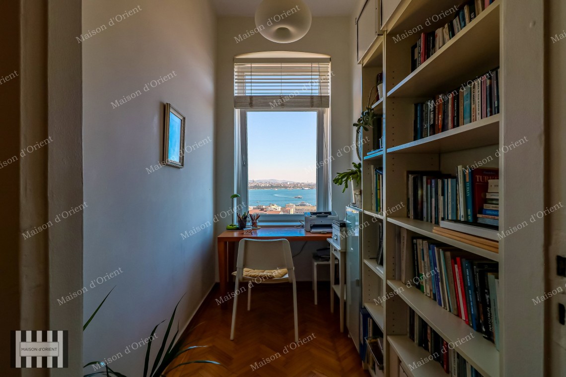 3+2 Rental Flat with Bosphorus View in Dogan Apartments