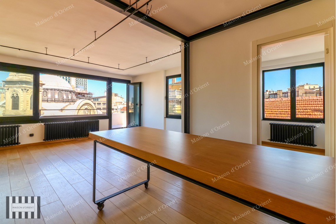 Fully Renovated 2+1 Rental Flat in Taksim