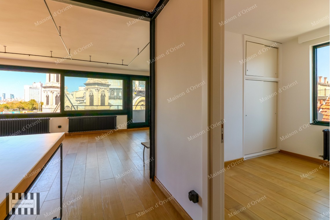 Fully Renovated 2+1 Rental Flat in Taksim