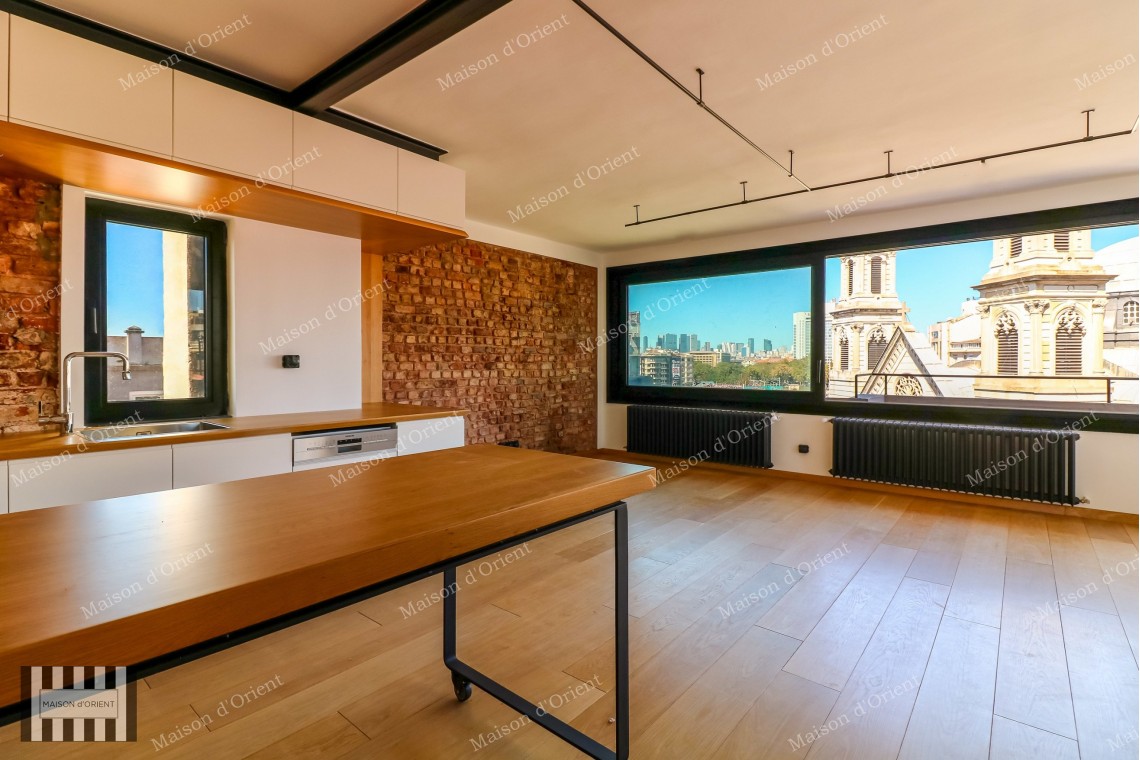 Fully Renovated 2+1 Rental Flat in Taksim