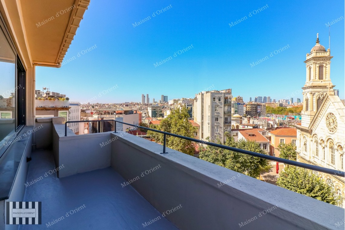 Fully Renovated 2+1 Rental Flat in Taksim