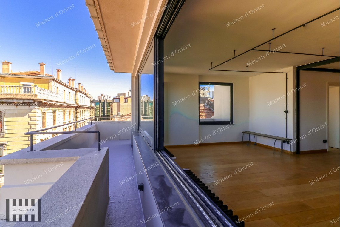 Fully Renovated 2+1 Rental Flat in Taksim