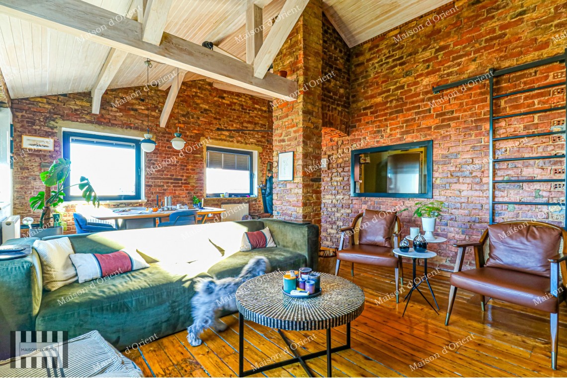 2+1 Rental Apartment with Golden Horn View in Tunnel Square