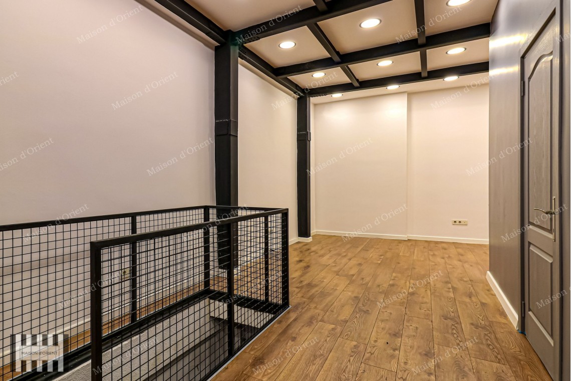 2 Storey Rental Shop on Meşrutiyet Street, Pera
