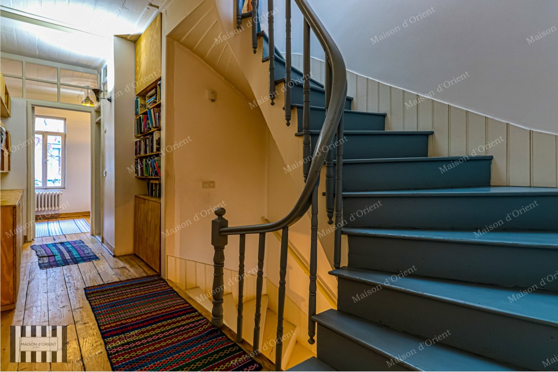 2+1 Historical House for Sale with Private Garden in Aynalı Çeşme