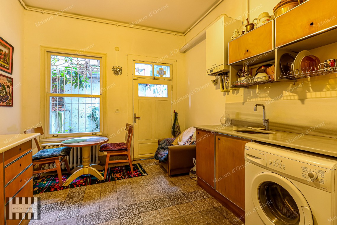 2+1 Historical House for Sale with Private Garden in Aynalı Çeşme