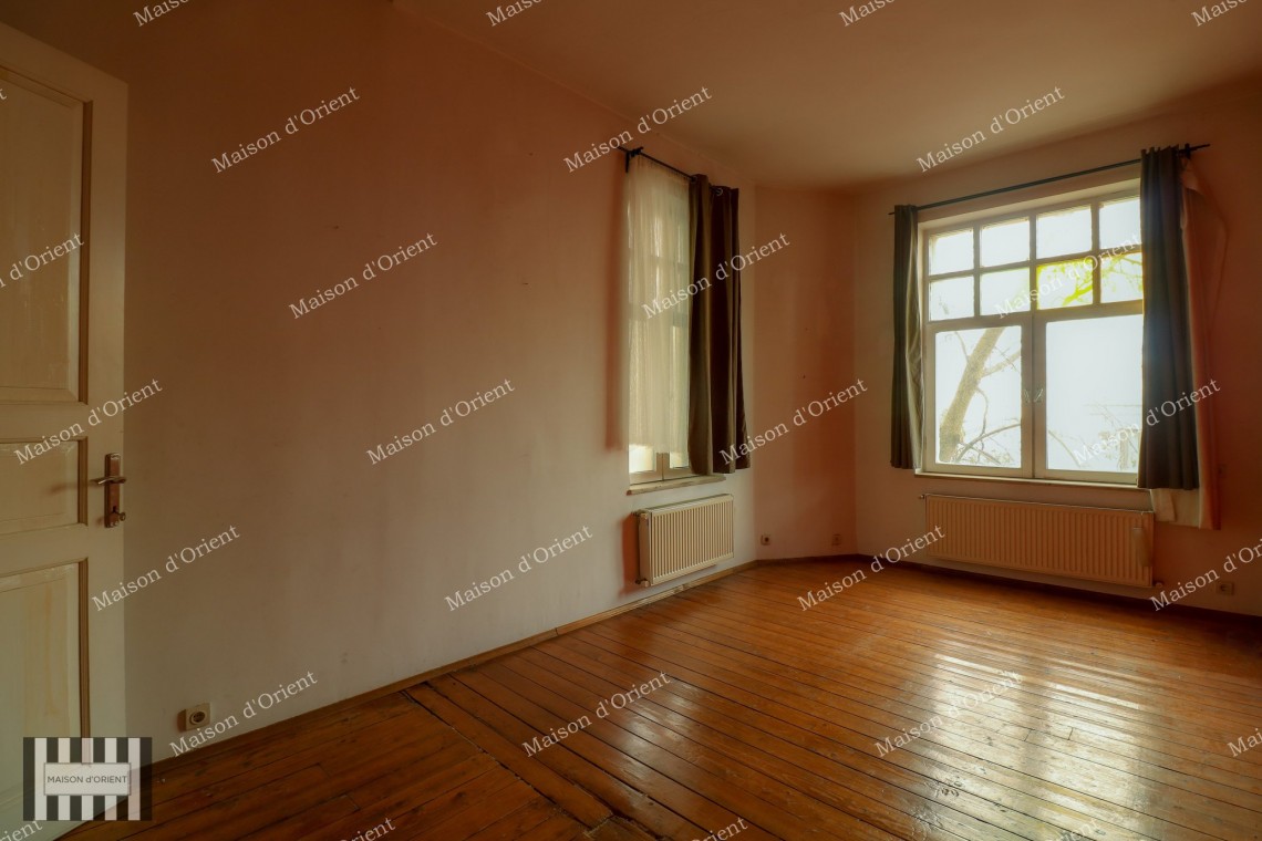  2+1 Flat for Sale with Balcony and View in Galata Historical Building