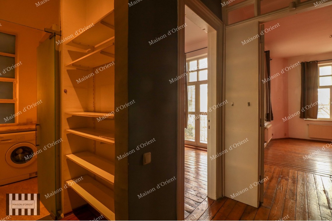  2+1 Flat for Sale with Balcony and View in Galata Historical Building