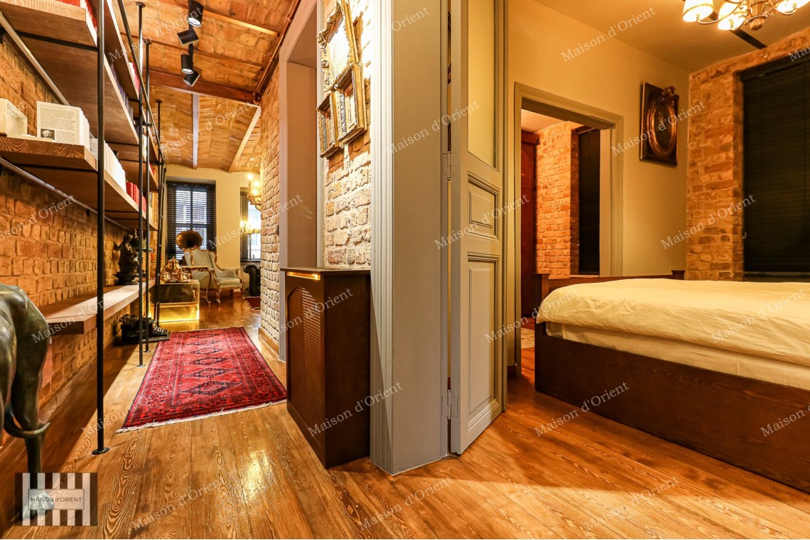 3+1 Flat for Sale in Historical Building on Meşrutiyet Street