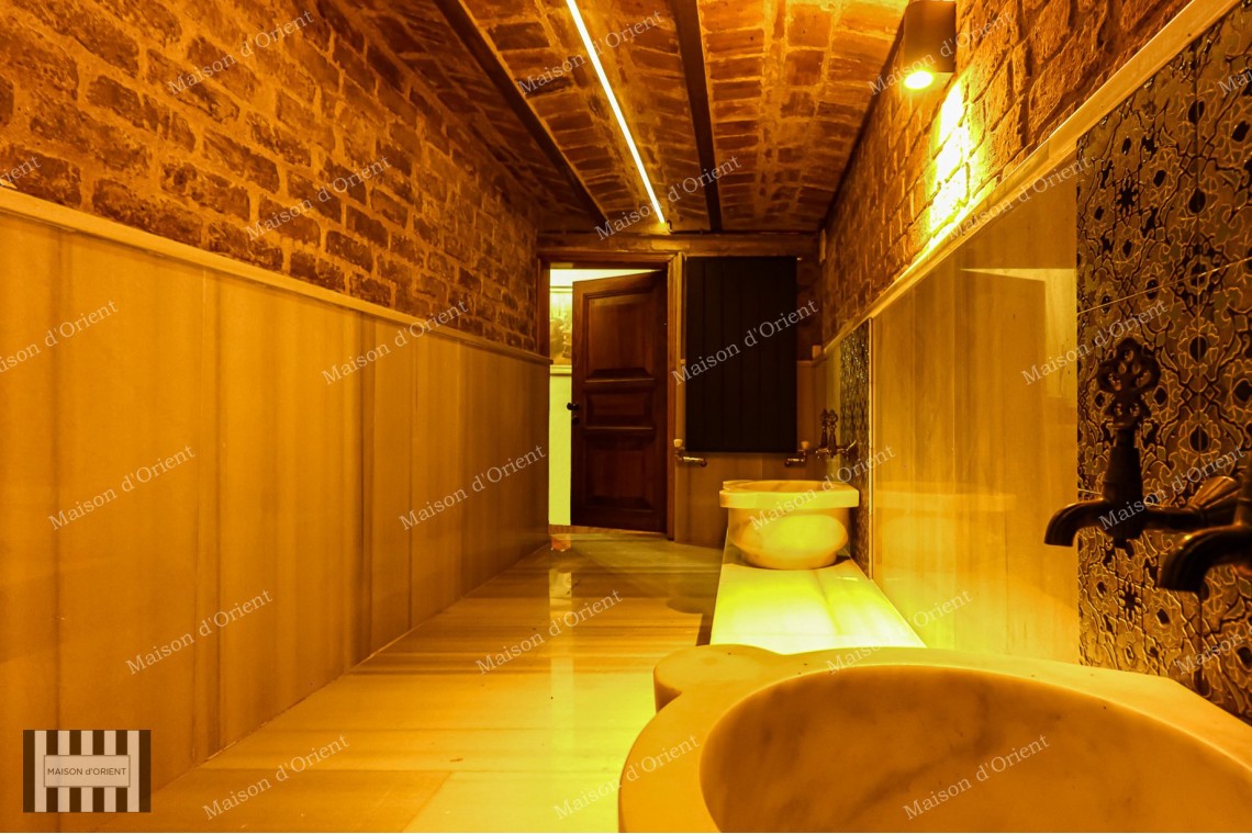 3+1 Flat for Sale in Historical Building on Meşrutiyet Street