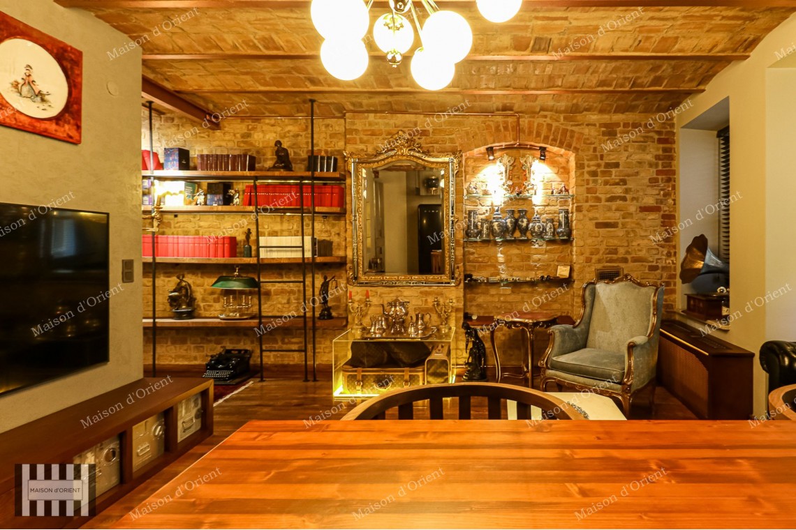 3+1 Flat for Sale in Historical Building on Meşrutiyet Street
