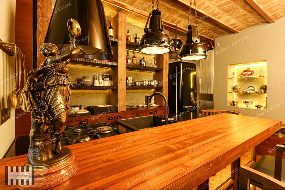 3+1 Flat for Sale in Historical Building on Meşrutiyet Street