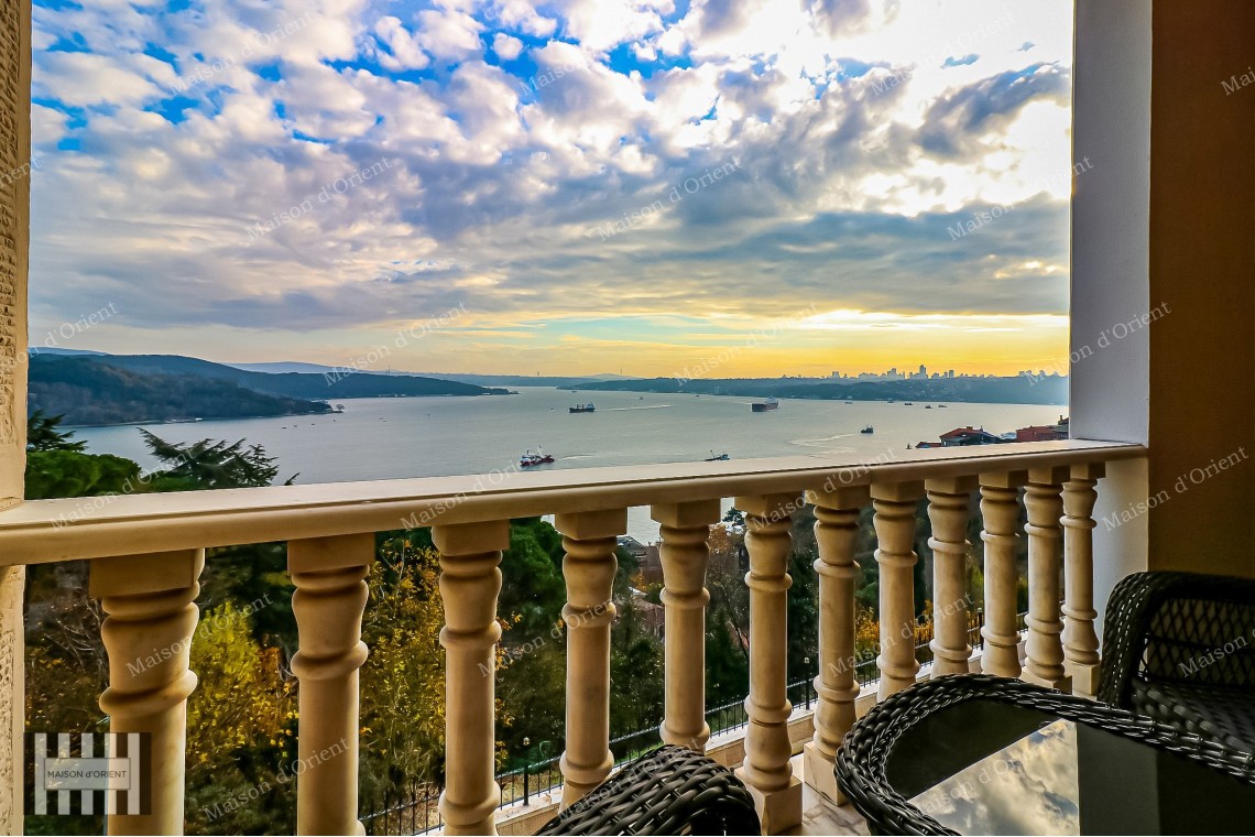 4+1 Triplex Villa for Rent with Garden and Bosphorus View in Sarıyer