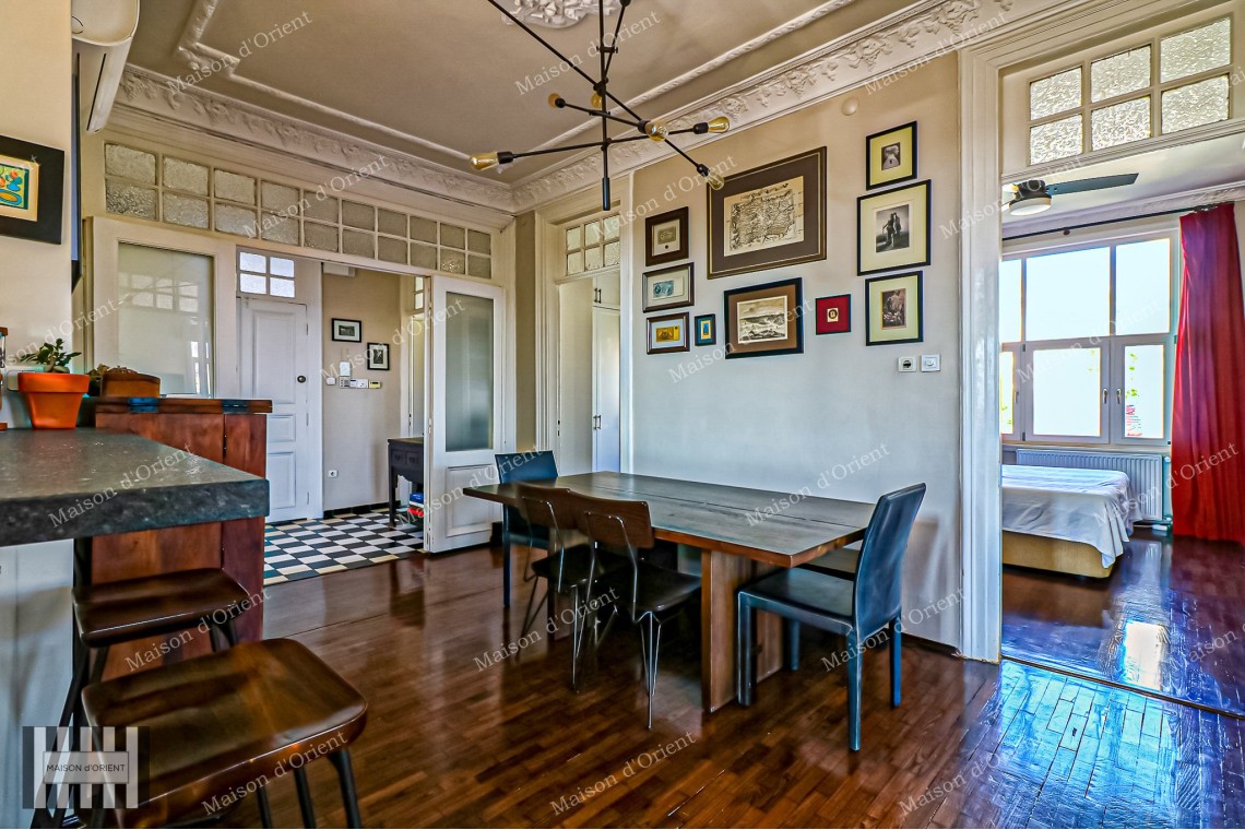 3+1 Flat for Sale in Historical Şeref Apartments, Cihangir