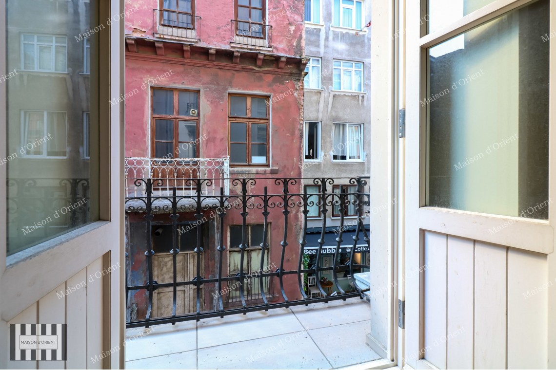 1+1 Flat for Sale in Galata Historical Amancich Building