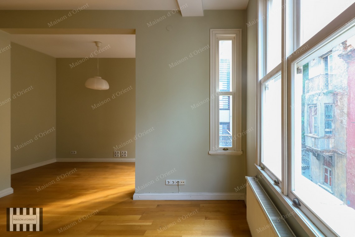 1+1 Flat for Sale in Galata Historical Amancich Building
