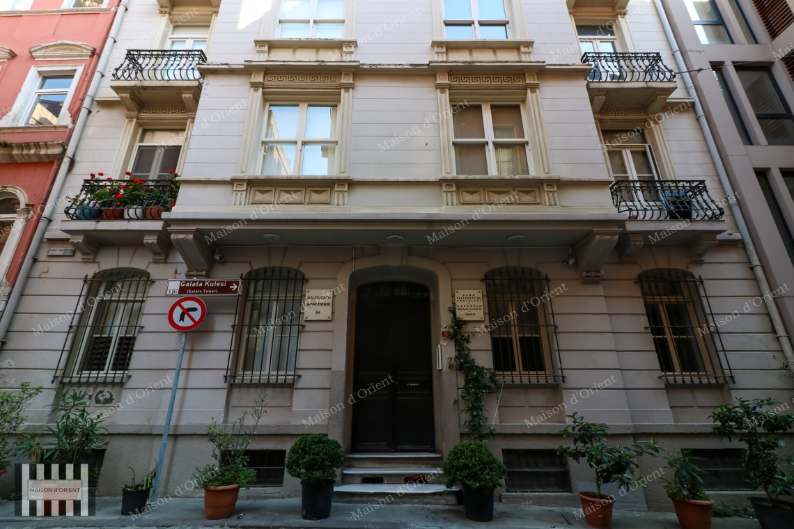 1+1 Flat for Sale in Galata Historical Amancich Building