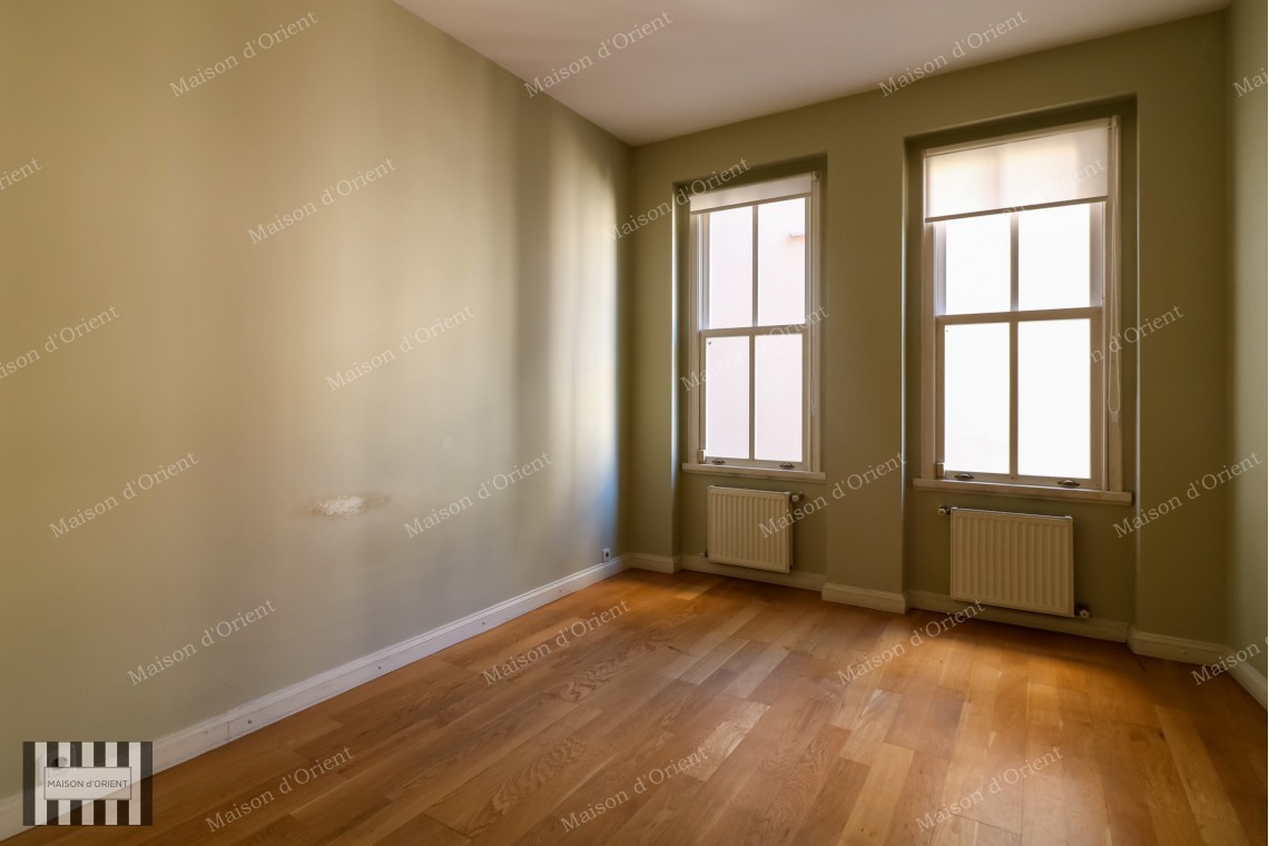 1+1 Flat for Sale in Galata Historical Amancich Building