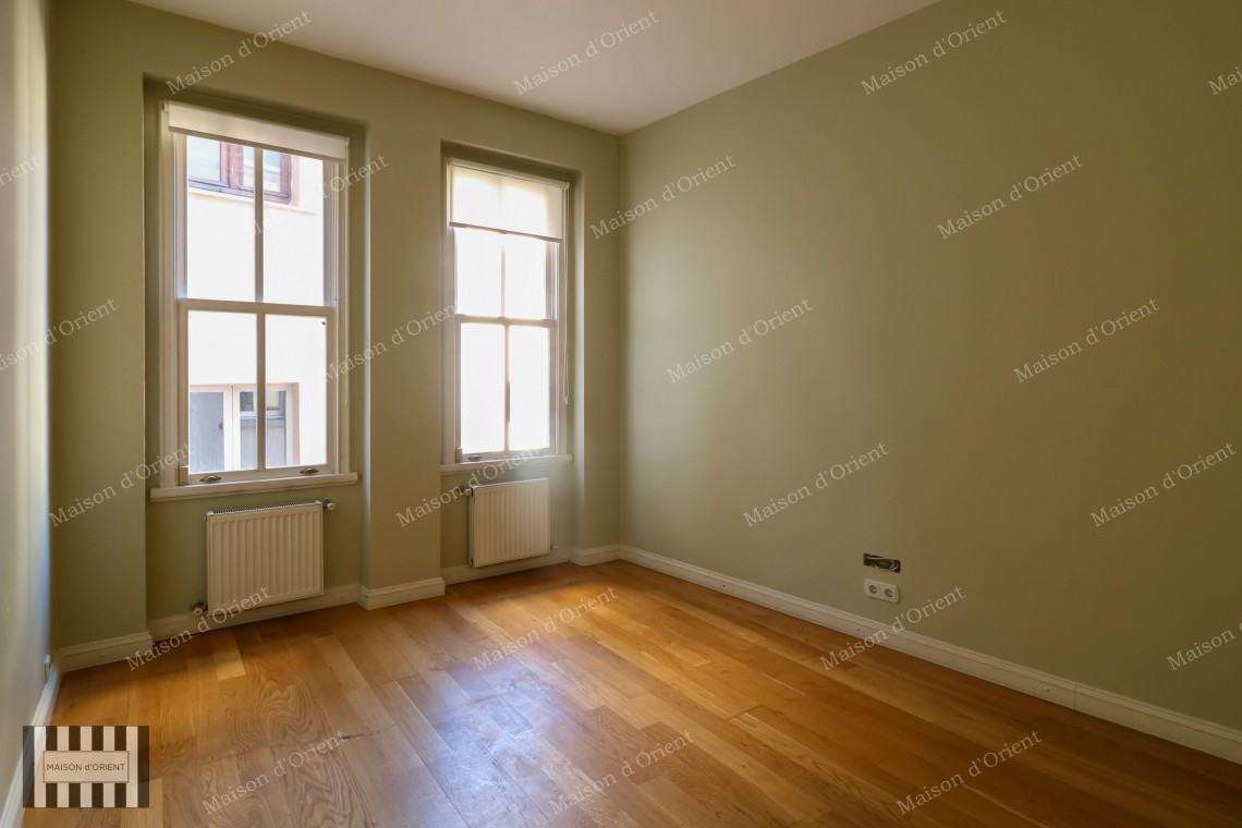 1+1 Flat for Sale in Galata Historical Amancich Building