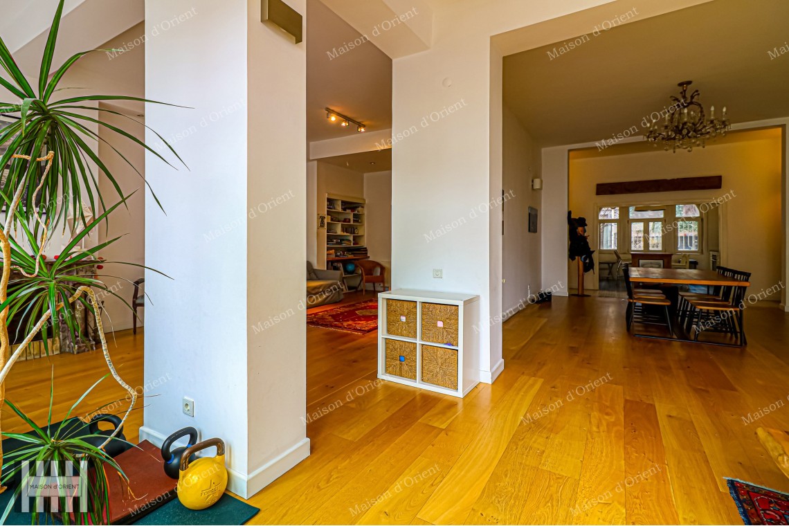 220sqm 3+1 Apartment for Rent in Historical Said Bey Building, Cihangir 