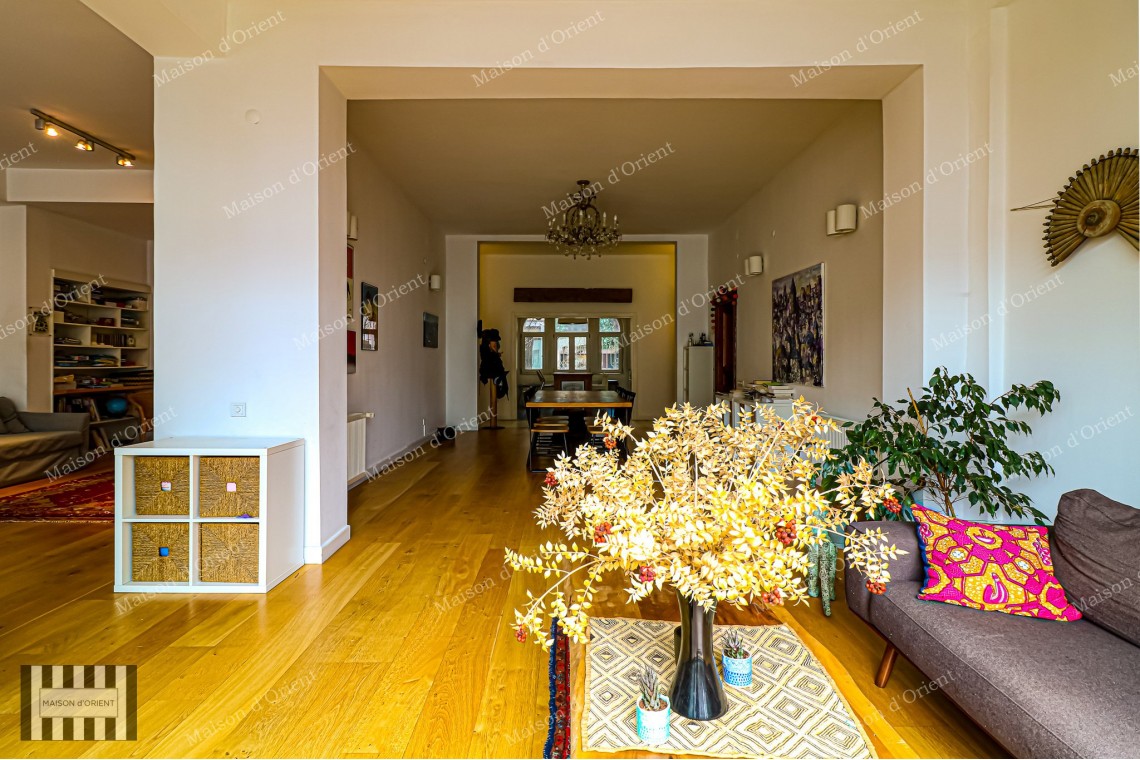 220sqm 3+1 Apartment for Rent in Historical Said Bey Building, Cihangir 