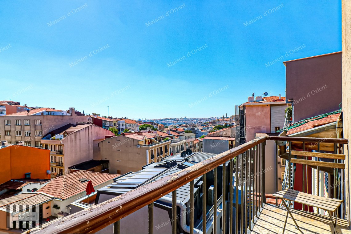 2+1 Flat for Sale in Historical Fazilet Building, Çukurcuma 