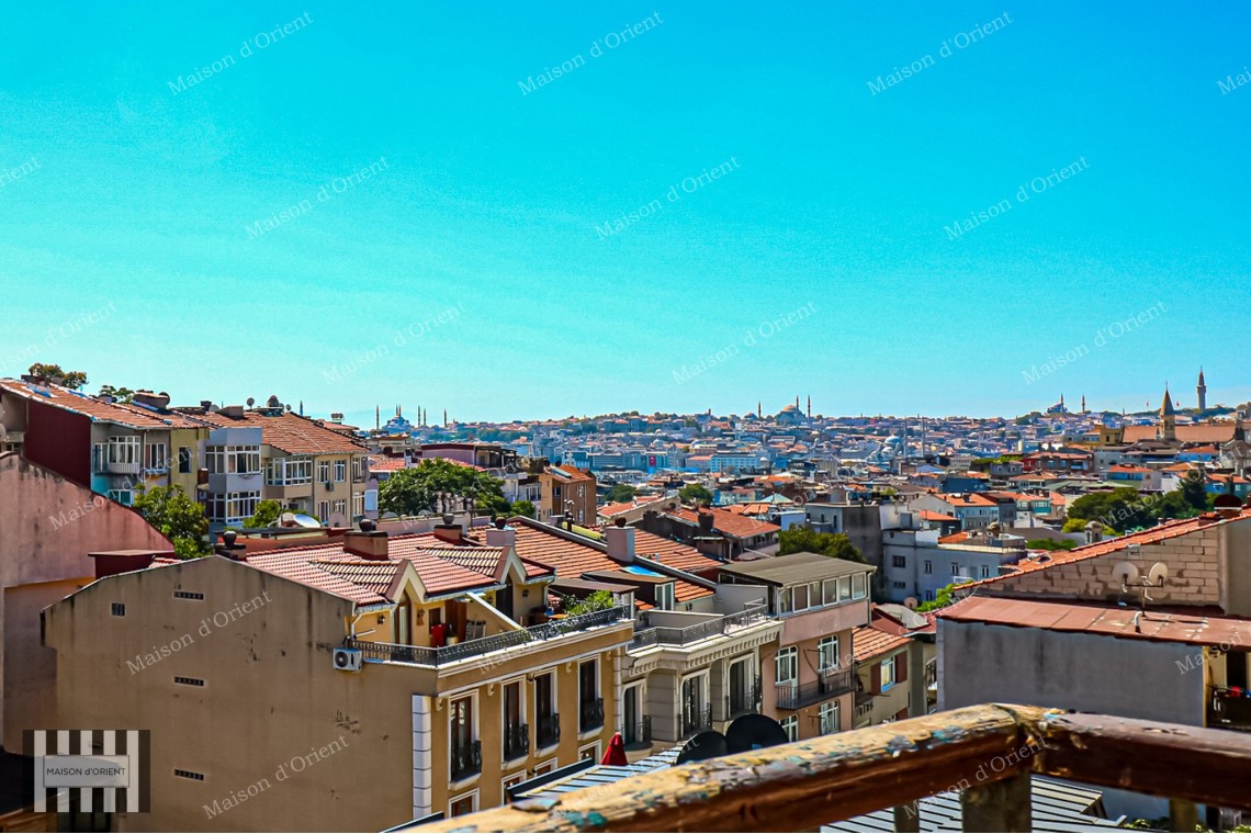 2+1 Flat for Sale in Historical Fazilet Building, Çukurcuma 