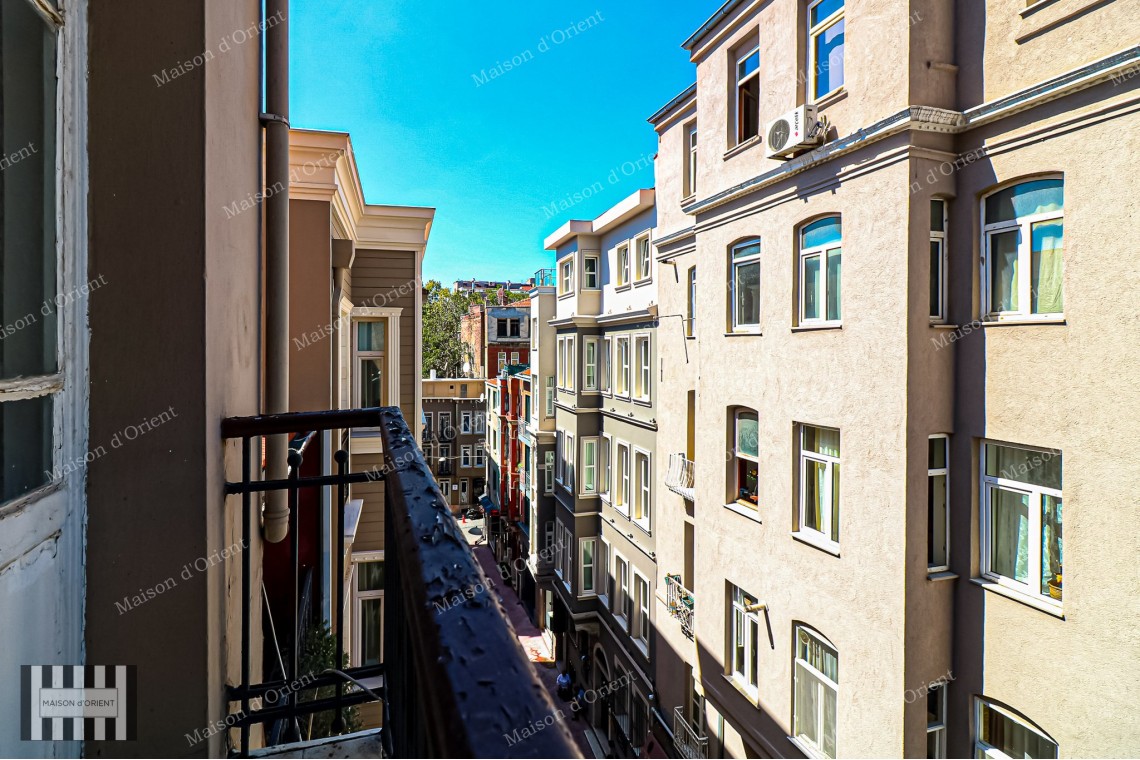2+1 Flat for Sale in Historical Fazilet Building, Çukurcuma 