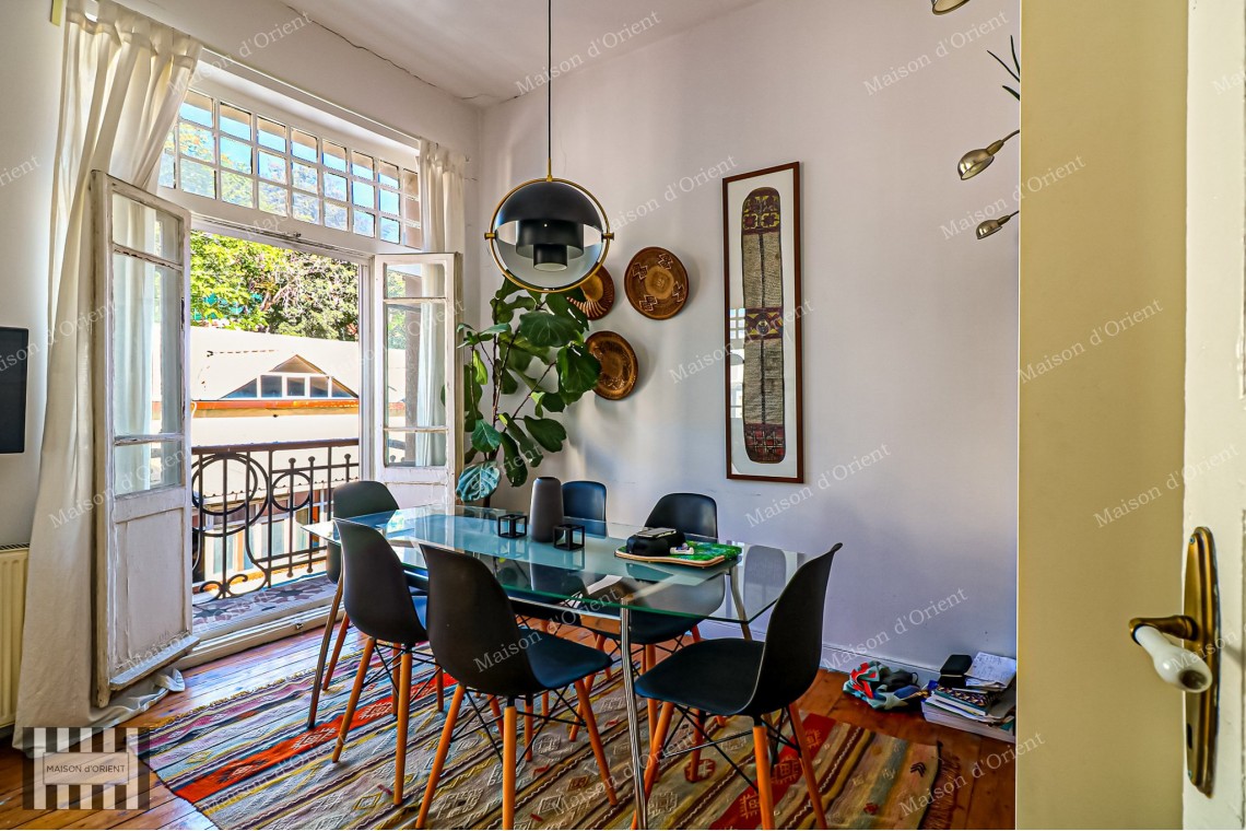 2+1 Flat for Sale in Historical Fazilet Building, Çukurcuma 