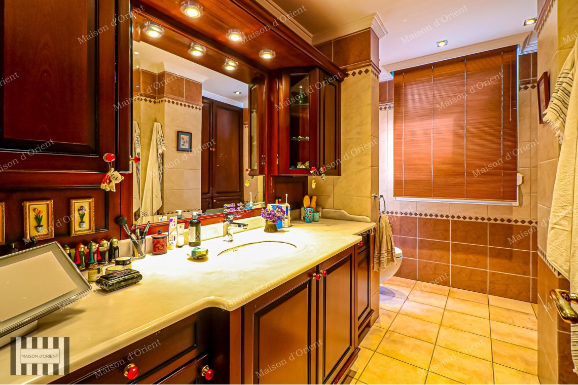 3+1 Apartment for Sale in Central Acıbadem