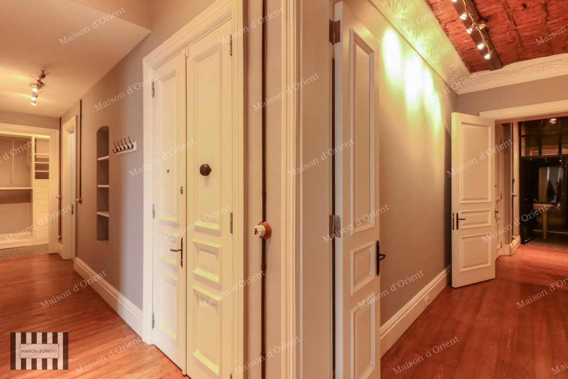 2+1 Flat for Sale in Historical Gravier Building, Cihangir 