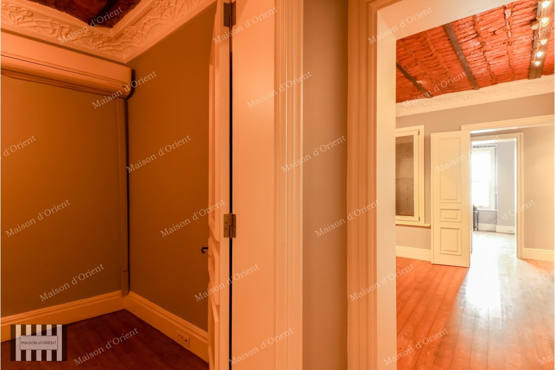 2+1 Flat for Sale in Historical Gravier Building, Cihangir 