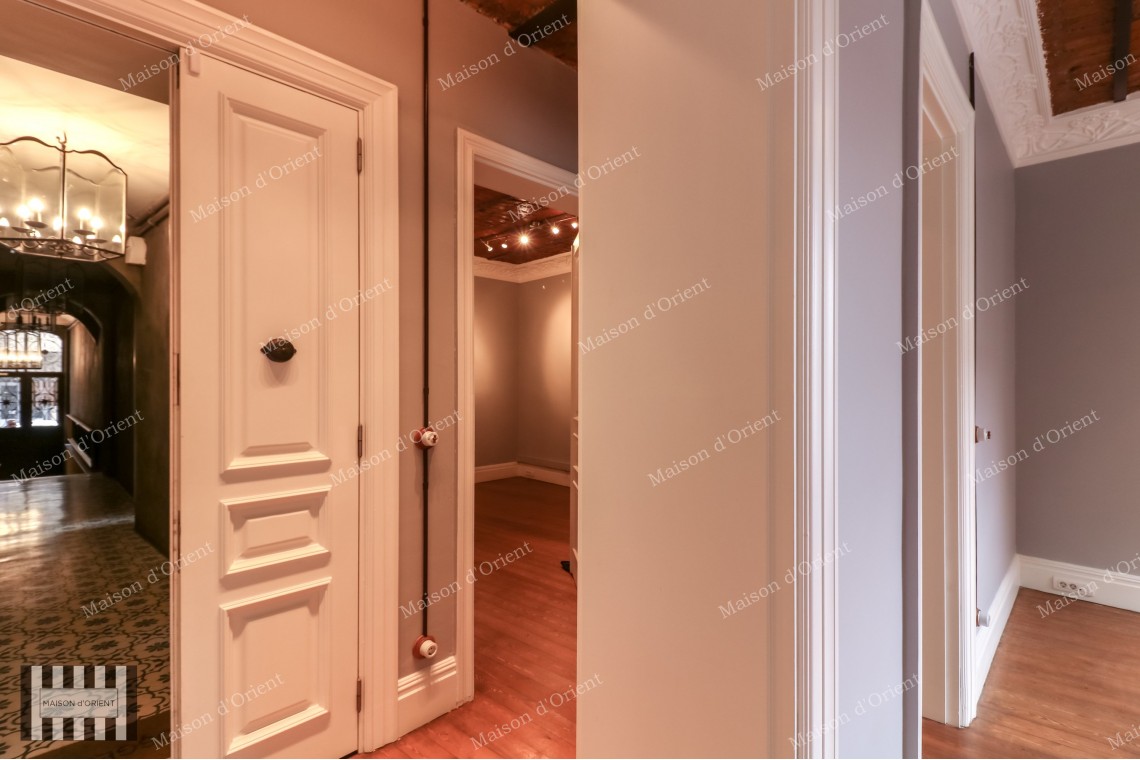 2+1 Flat for Sale in Historical Gravier Building, Cihangir 