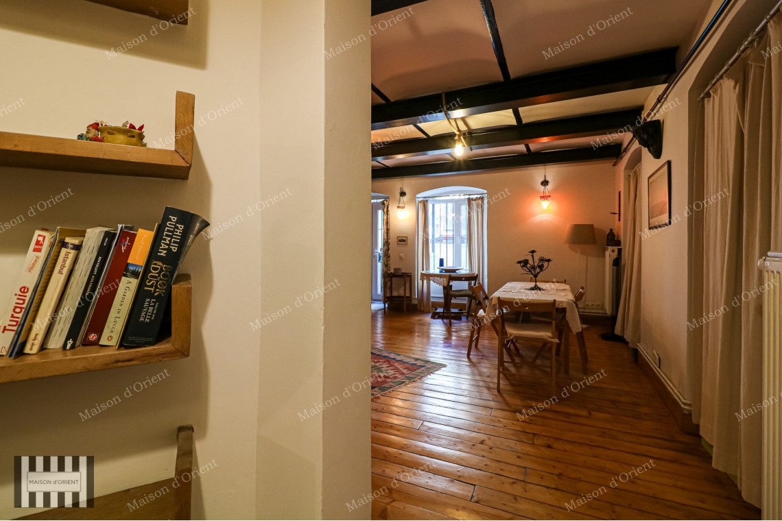 1+1 Flat for Sale in the Historical Urbach Building
