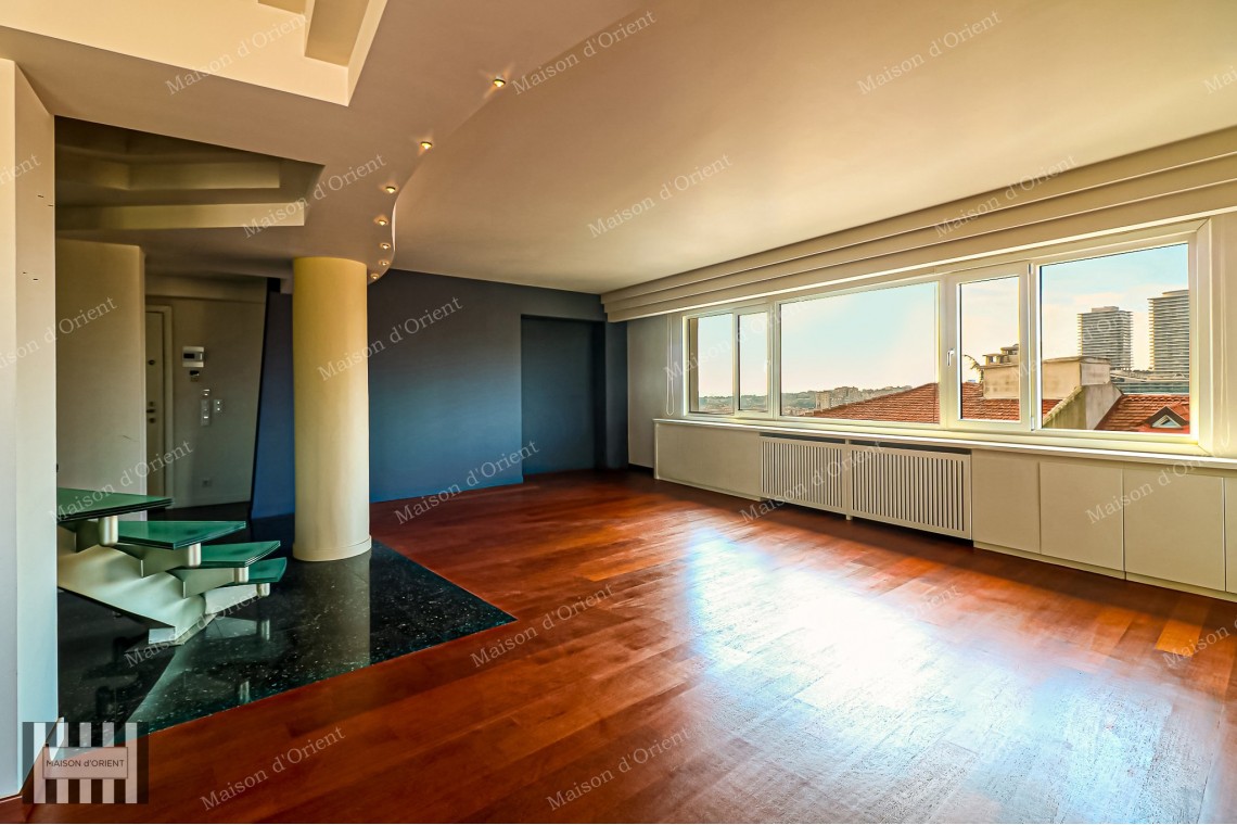 5+1 Duplex for Sale with Private Terrace in Ulus