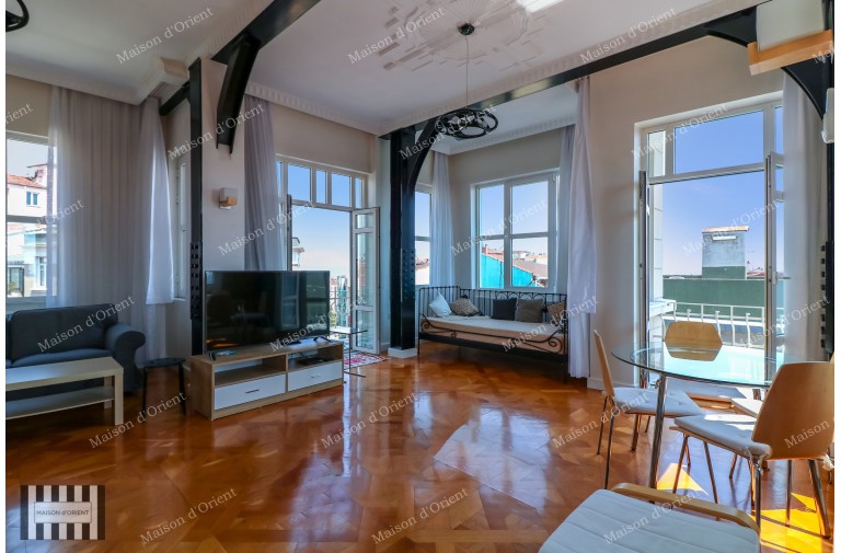 2+1 Rental Flat in Cihangir Historical Building
