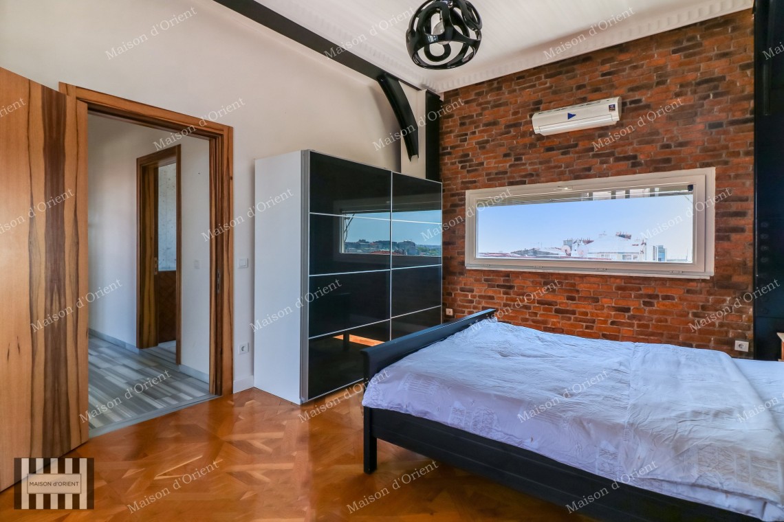 2+1 Rental Flat in Cihangir Historical Building