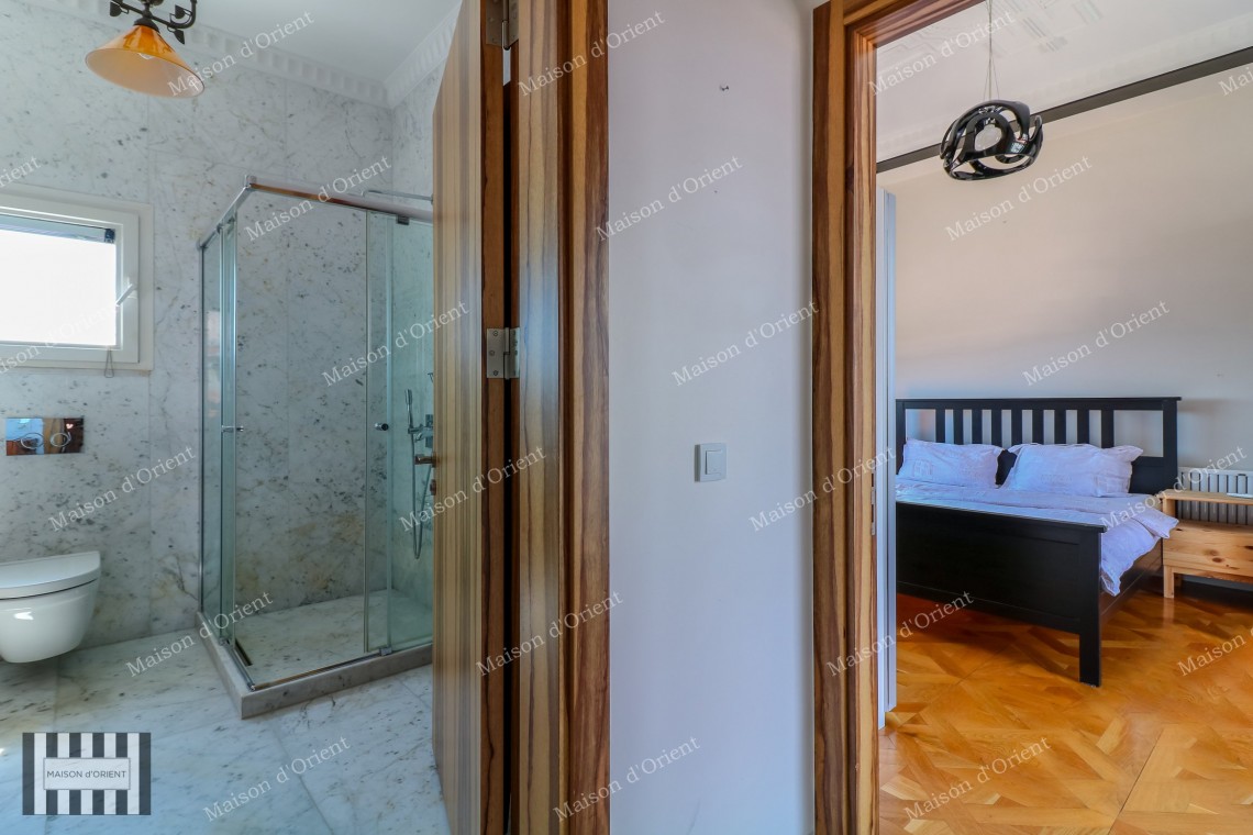 2+1 Rental Flat in Cihangir Historical Building