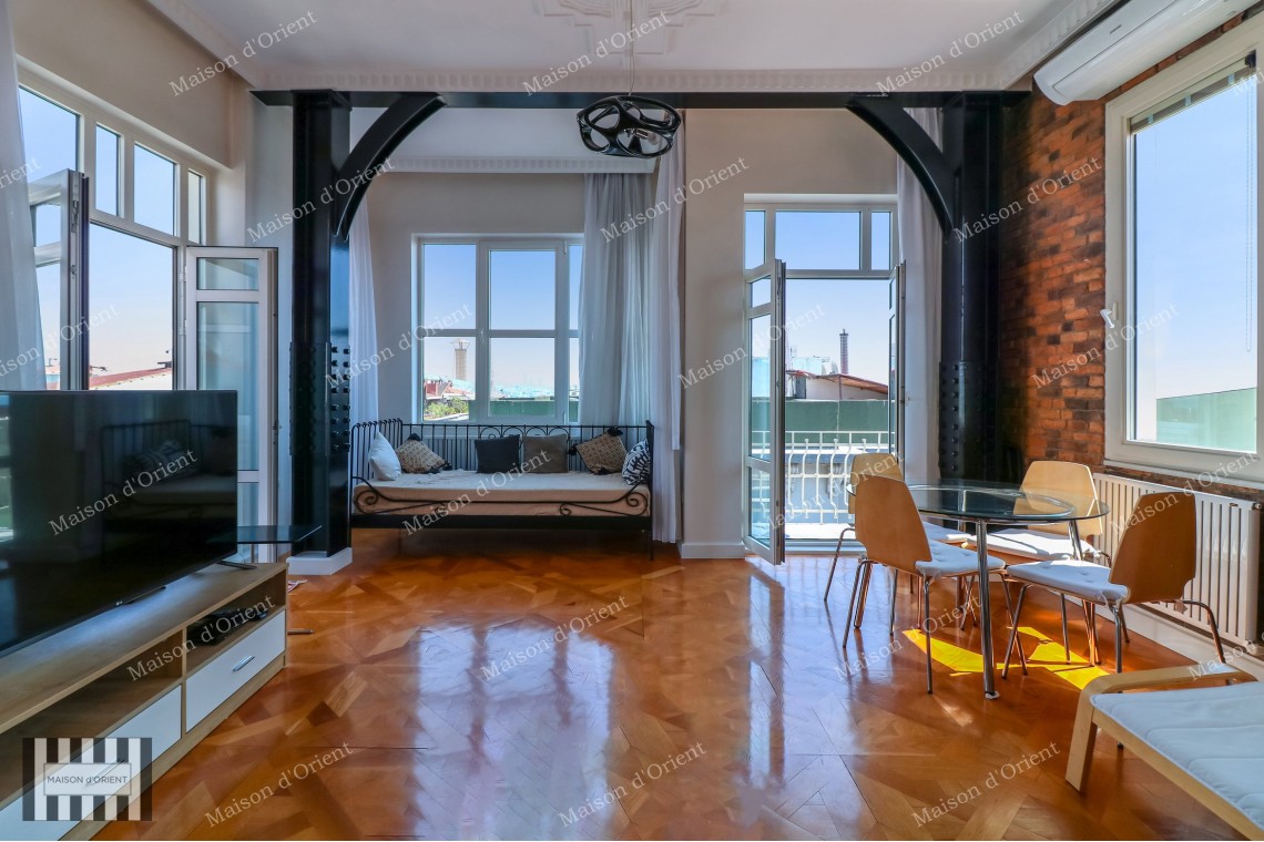 2+1 Rental Flat in Cihangir Historical Building