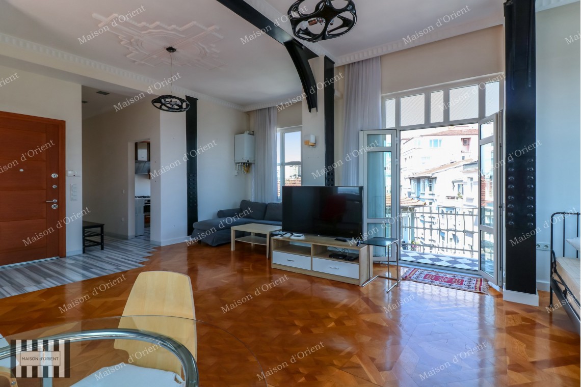 2+1 Rental Flat in Cihangir Historical Building