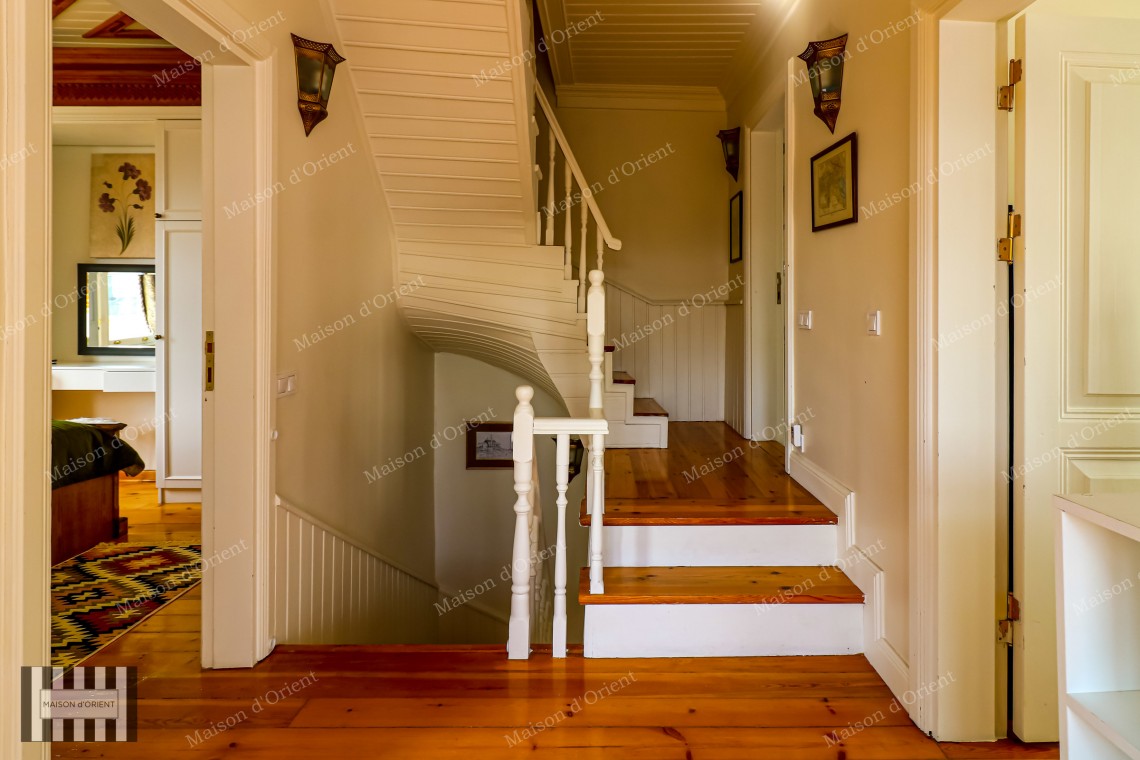 4+1 Historical House for Sale with Garden in Aynalı Çeşme